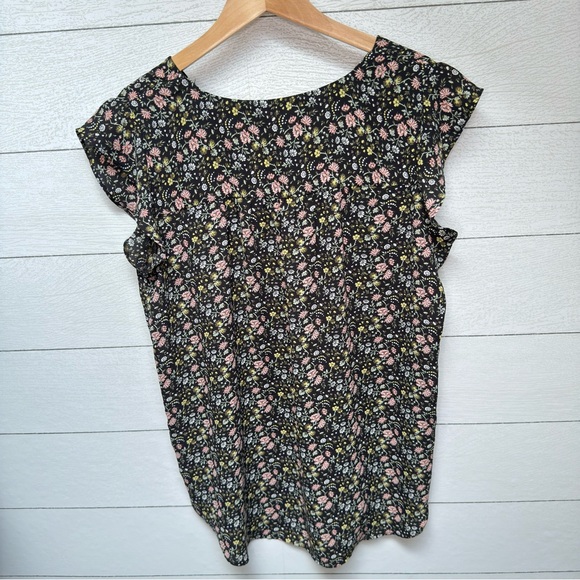 LOFT | Lightweight Romantic Floral Top | Size XS | - Picture 5 of 9